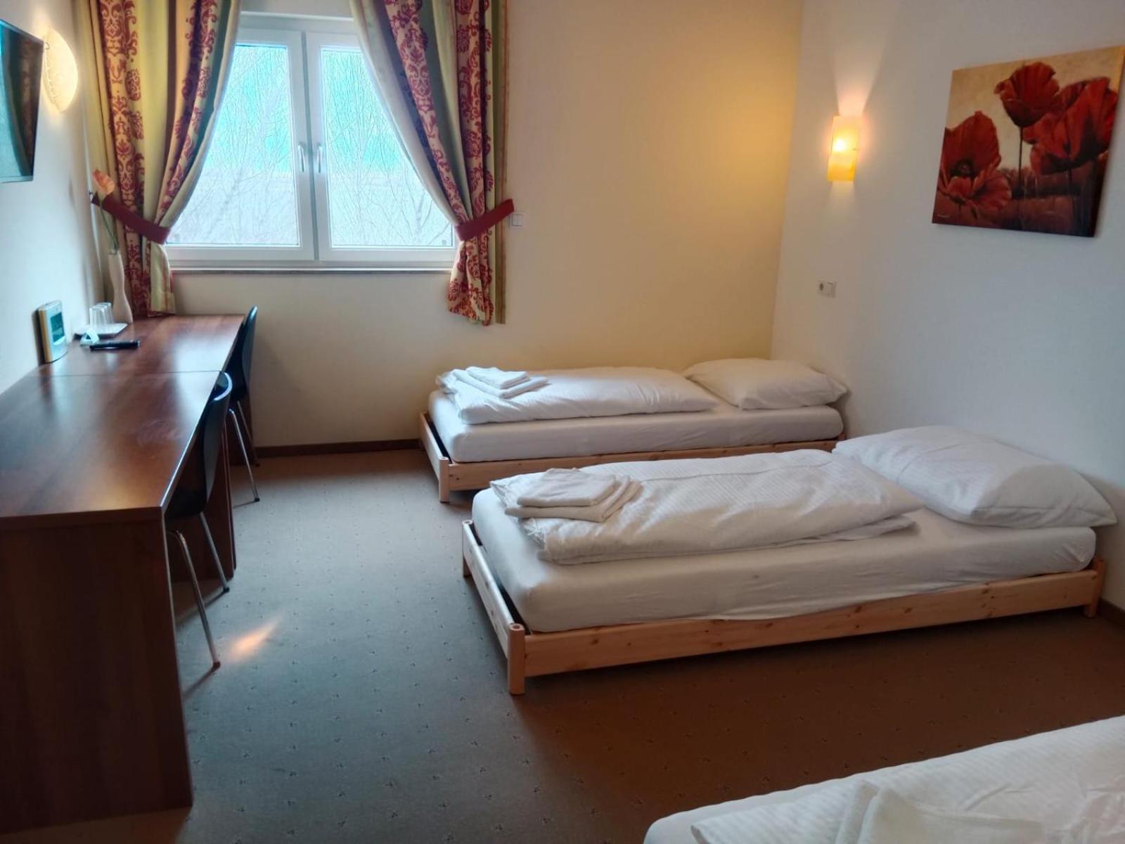 Weinland Hotel Donnerskirchen Buitenkant foto